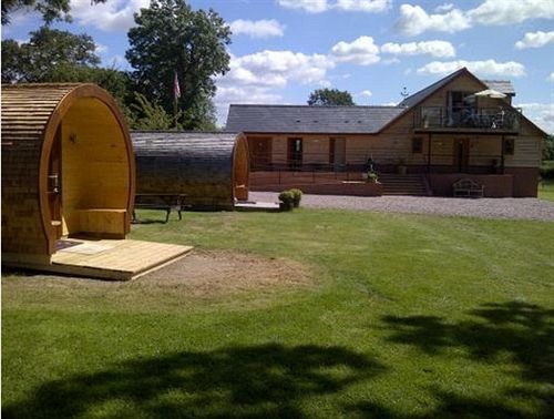 Big Bear Lodge Melverley Экстерьер фото