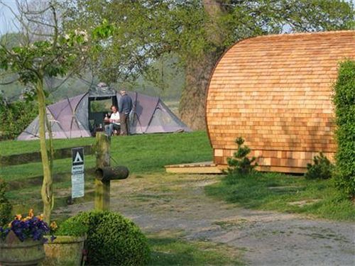 Big Bear Lodge Melverley Экстерьер фото
